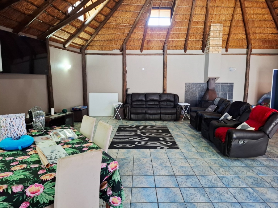 4 Bedroom Property for Sale in Pellissier Free State